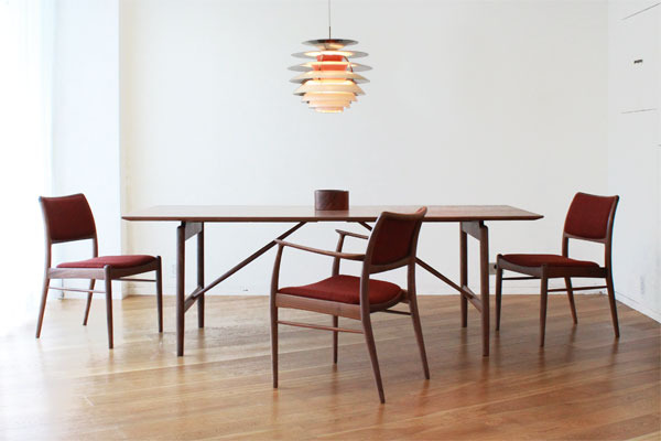 CAJA-Diningset-Walnut-02.jpg