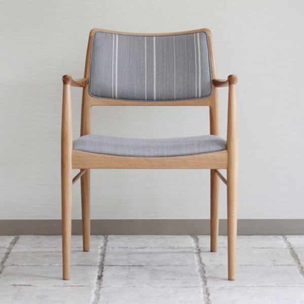CAJA_chair_1-02.jpg