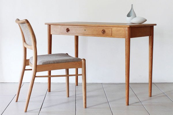Caja-Dining-chair-Armless-01.jpg