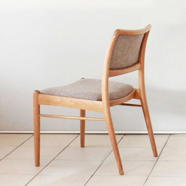 Caja-Dining-chair-Armless-03.jpg
