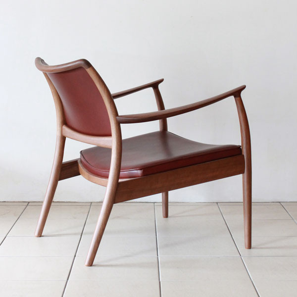 Caja-easy-chair-leather-03.jpg