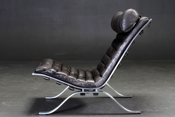 Arne-Norell--Lounge-chair-&-Ottoman-02.jpg