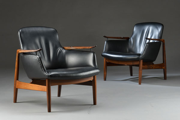 Finn-Juhl-Pair-of-NV53-Rosewood-01.jpg