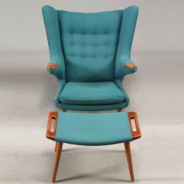 Wegner-Bearchair-and-Ottoman-02.jpg