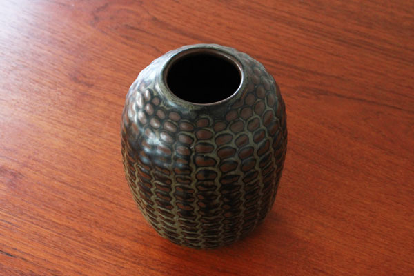 02-Axel-Salto-Vase-03.jpg