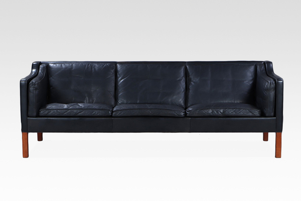 26.Borge Mogensen  2 Seater sofa model 2212.jpg