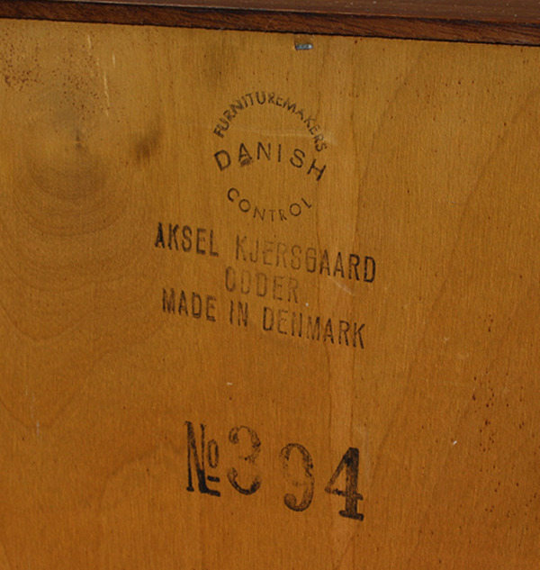Aksel-Kjersgaard.-Kommode,-model-394-03.jpg