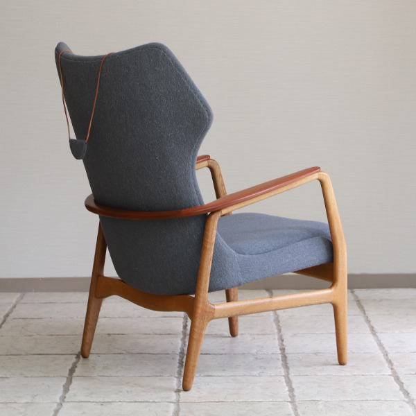 Aksel Bender Madsen  Highback easy chair  Bovenkamp (8).jpg