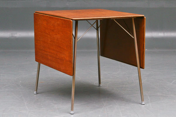 Arne-Jacobsen-Dining-table-02.jpg