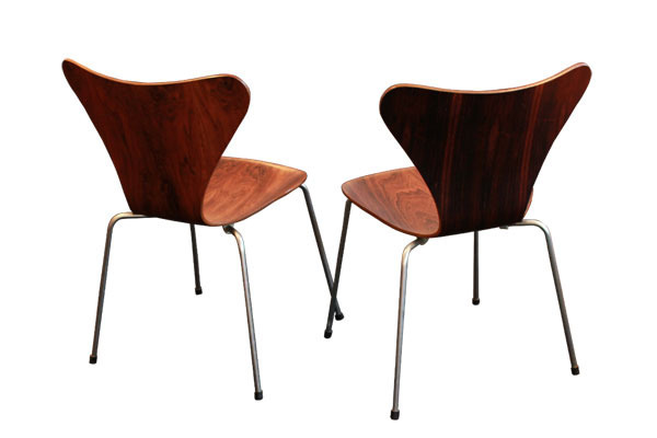 Arne-Jacobsen-Seven-chair-Rosewood-02.jpg