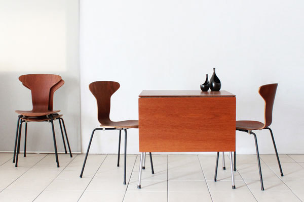 Arne-Jacobsen-butterfly-table-teak-01.jpg