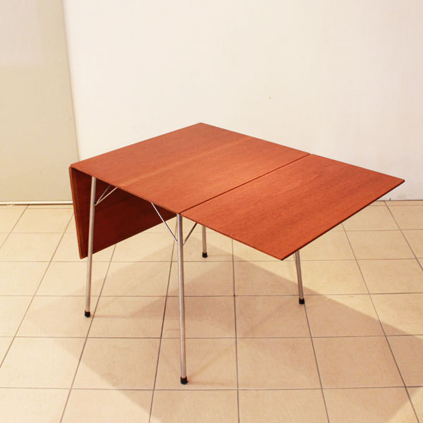 Arne-Jacobsen-butterfly-table-teak-03.jpg