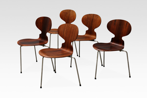 Arne Jacobsen  Table set .model 3600 ＆ model 3100 (2).jpg
