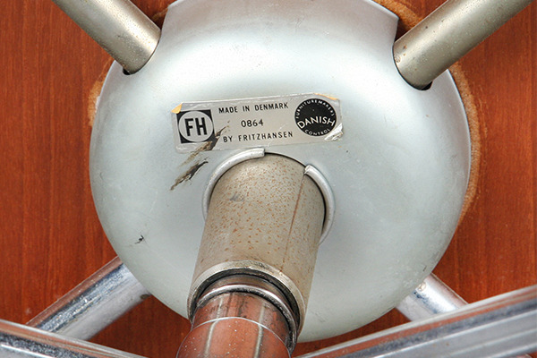 Sold Out】Arne Jacobsen / セブンチェア model 3217. swivel legs 