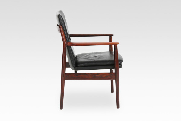 Arne Vodder  Armchair.model 431 Brazilian rosewood  Sibast (4).jpg