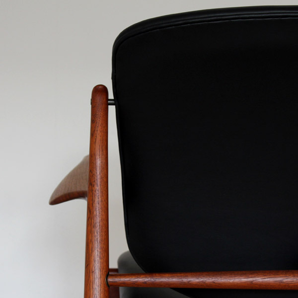 Finn-Juhl-lounge-chair FD-07.jpg