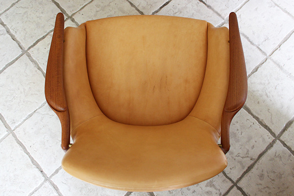 Finn Juhl Easy chair. NV53 Teak Kitani (2).jpg