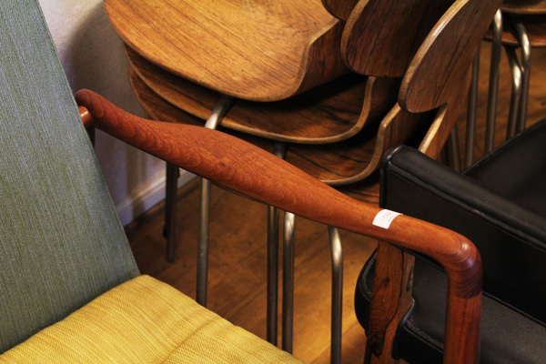 Fireplace-Chair02.jpg