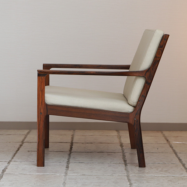 Fredrik Kayser  Easy chair .Model 935 .Rosewood  Vatne Mobler_1 (3).jpg