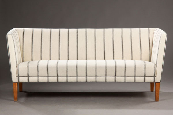 Grete-Jalk.-Three-seater.-sofa-02.jpg