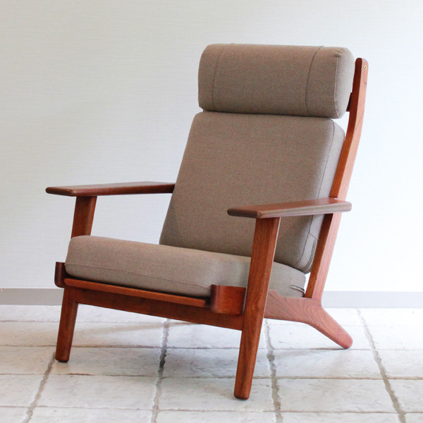 Hans-J.-Wegner-High-back-easy-chair.-GE-290A-GETAMA-06.jpg
