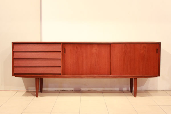 Hans-Olsen--Sideboard-02.jpg