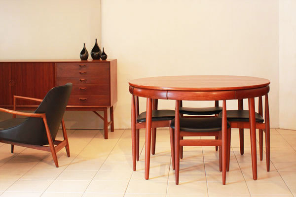 Hans-Olsen-Dining-set-01-44486-thumbnail2.jpg