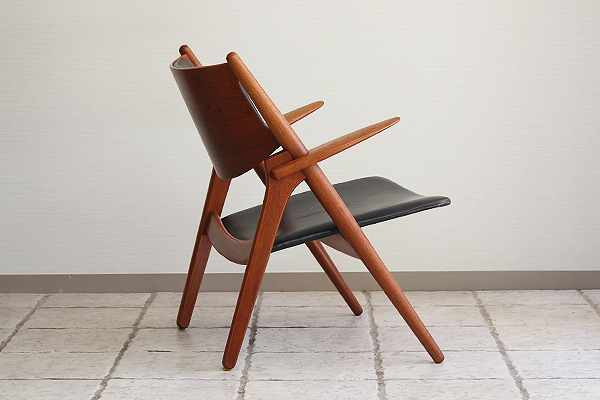 Hans. J. Wegner  Easy chair.CH-28 teak  Carl Hansen  Son (11).jpg