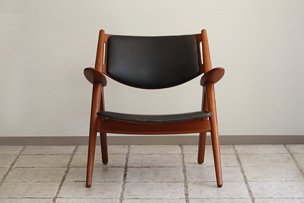 Hans. J. Wegner  Easy chair.CH-28 teak  Carl Hansen  Son (13).jpg