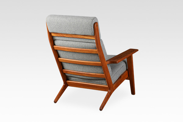 Hans. J. Wegner  High back easy chair. GE-290A Teak  GETAMA (2).jpg