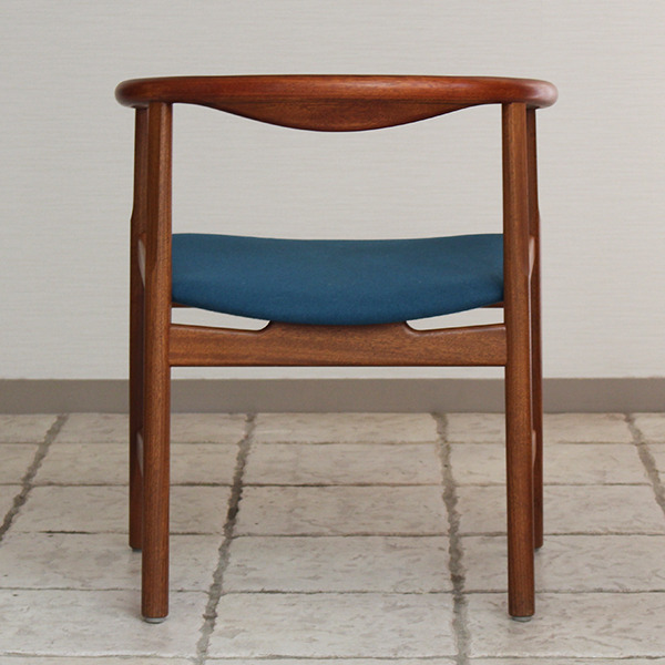 Hans J. Wegner  Chair. Model PP 203  PP mobler (5).jpg