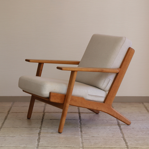 Hans J. Wegner  Easy chair. GE290 .Oak  GETAMA-02 (5).jpg