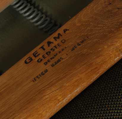 Hans J. Wegner  Sofa GE-240   GETAMA (3).jpg
