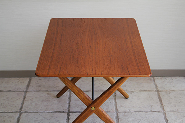 Hans J. Wegner  X-leg Coffee table. AT308  Andreas Tuck (4).jpg