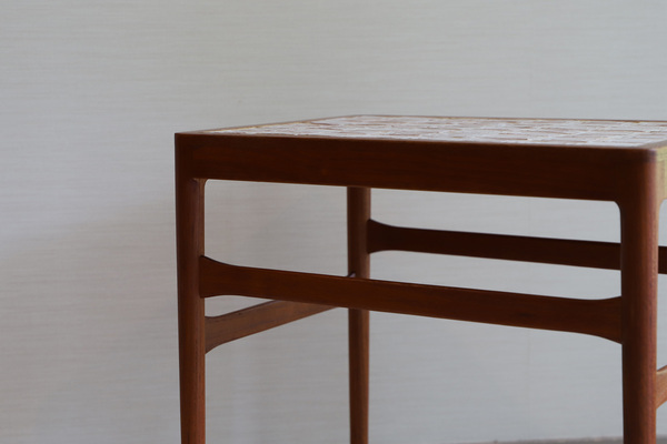 Helge Vestergaard Jensen  Nesting tables  Soren Horn (3).jpg