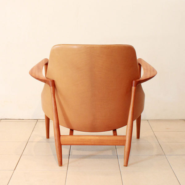 Ib-kofod-Larsen--Elisabeth-chair-06.jpg