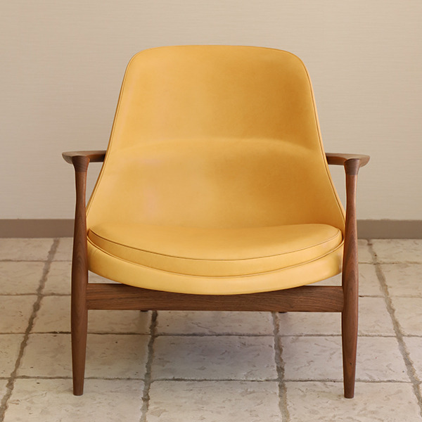 Ib kofod-Larsen  Elisabeth chair  Brdr. Petersen (3).jpg