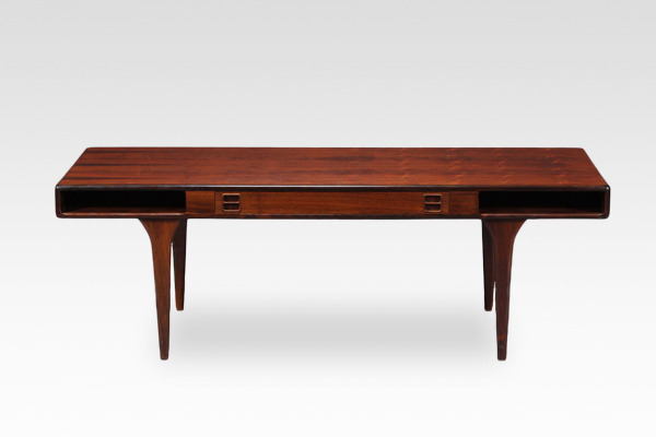 Johannes Andersen  Coffee table.model 286 rosewood  CFC Silkeborg (16).jpg