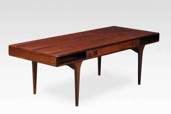 Johannes Andersen  Coffee table.model 286 rosewood  CFC Silkeborg (17).jpg