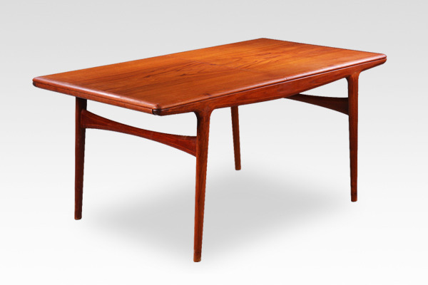 Johannes Andersen  Extension dining table  Uldum Mobelfabrik-01 (2).jpg