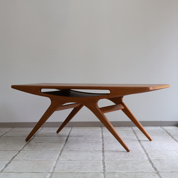 Johannes Andersen  UFO table  CFC Silkeborg (2).jpg