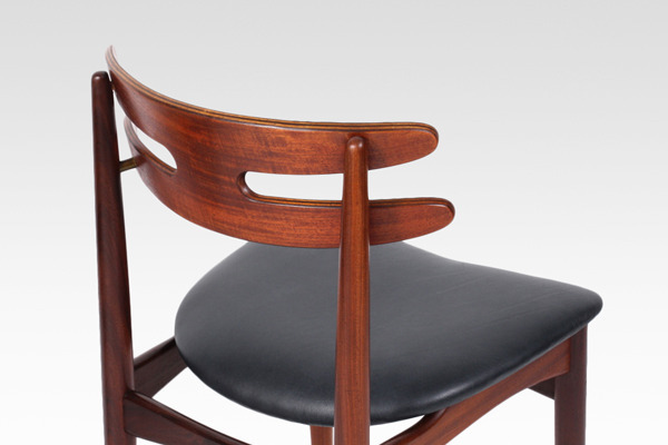 Johannes Andersen Chair .model 178   Bramin (2).jpg