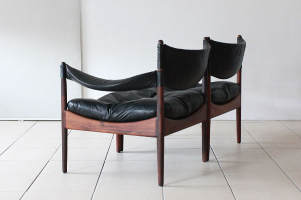 Kristian-Solmer-Vedel-settee-02.jpg