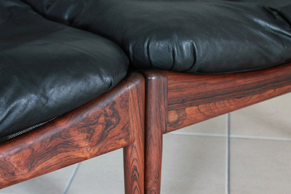 Kristian-Solmer-Vedel-settee-06.jpg