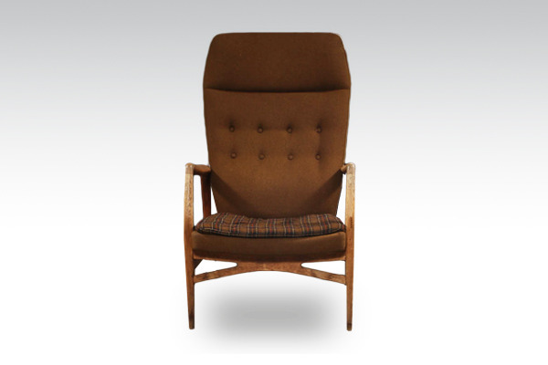 Kurt-Olsen--High-back-easy-chair.---Andersen-&-Bohm-02.jpg