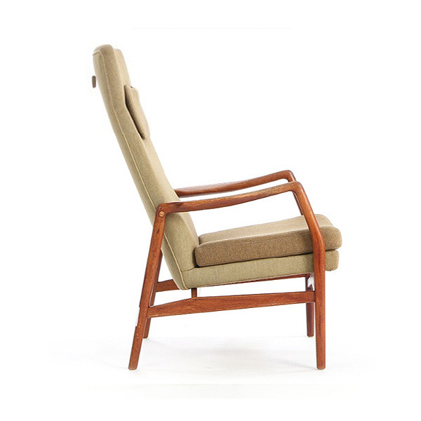 Kurt-Olsen-chair-with-teak-frame.-Model-215B.jpg