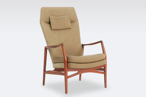 Kurt-Olsen-easy-chair-model-215B-01.jpg