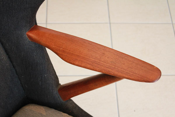 Kurt-Olsen-easy-chair-model-221-05.jpg