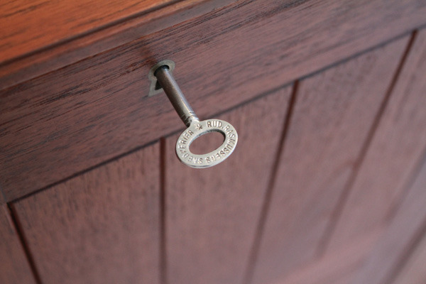 Mogens koch cabinet-06.jpg