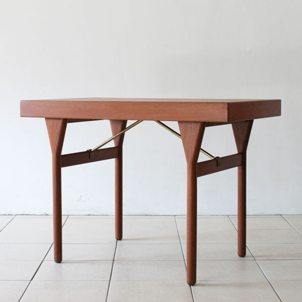 Nanna-ditzel-Desk-04.jpg